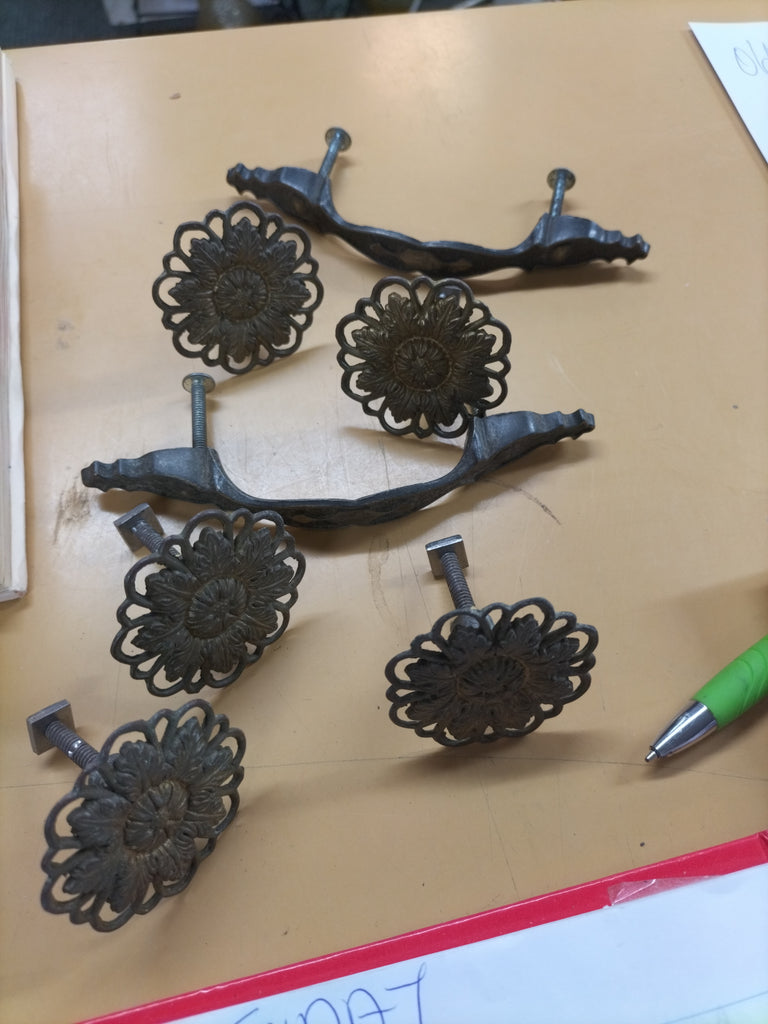 Fixtures & Fittings