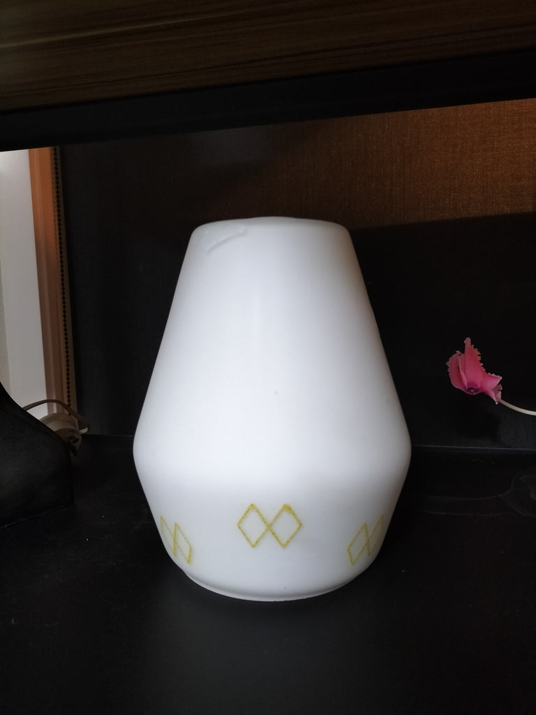 White Frosted Retro / Yellow Diamond R11