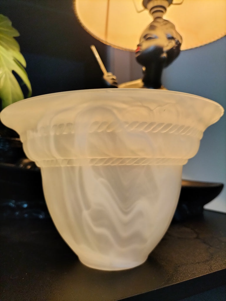 White Marble with Details.    MS7