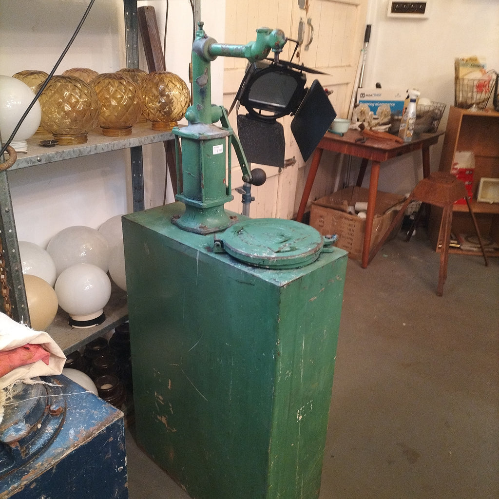 Vintage Oil Pump   M102