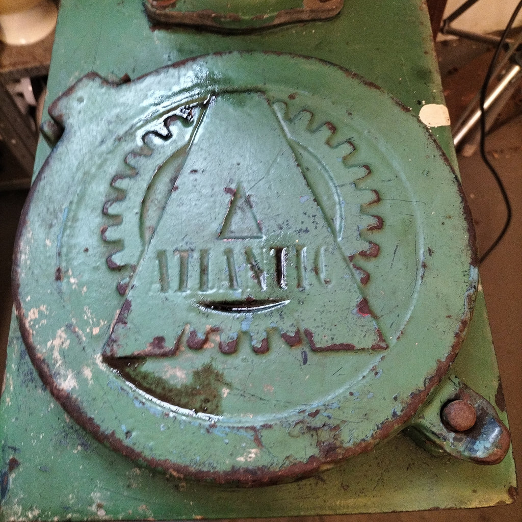 Vintage Oil Pump   M102