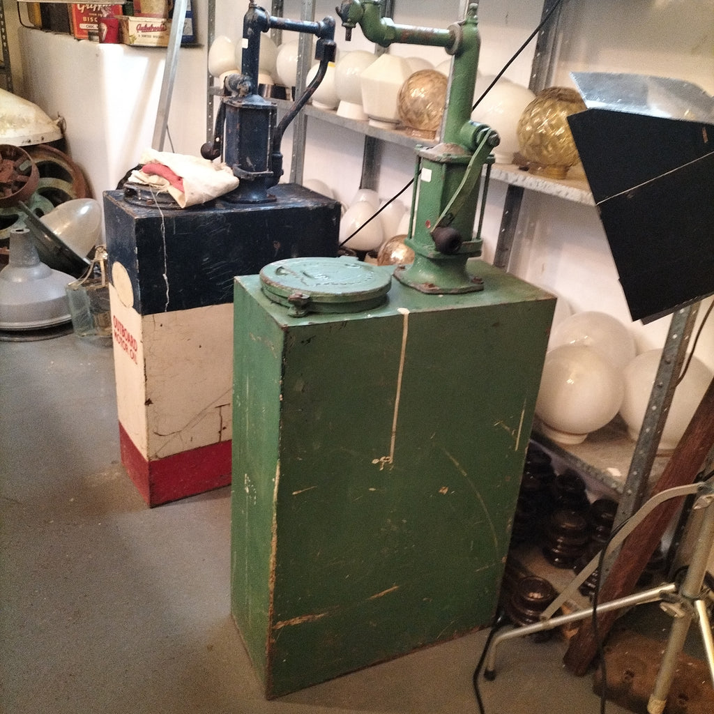 Vintage Oil Pump   M102