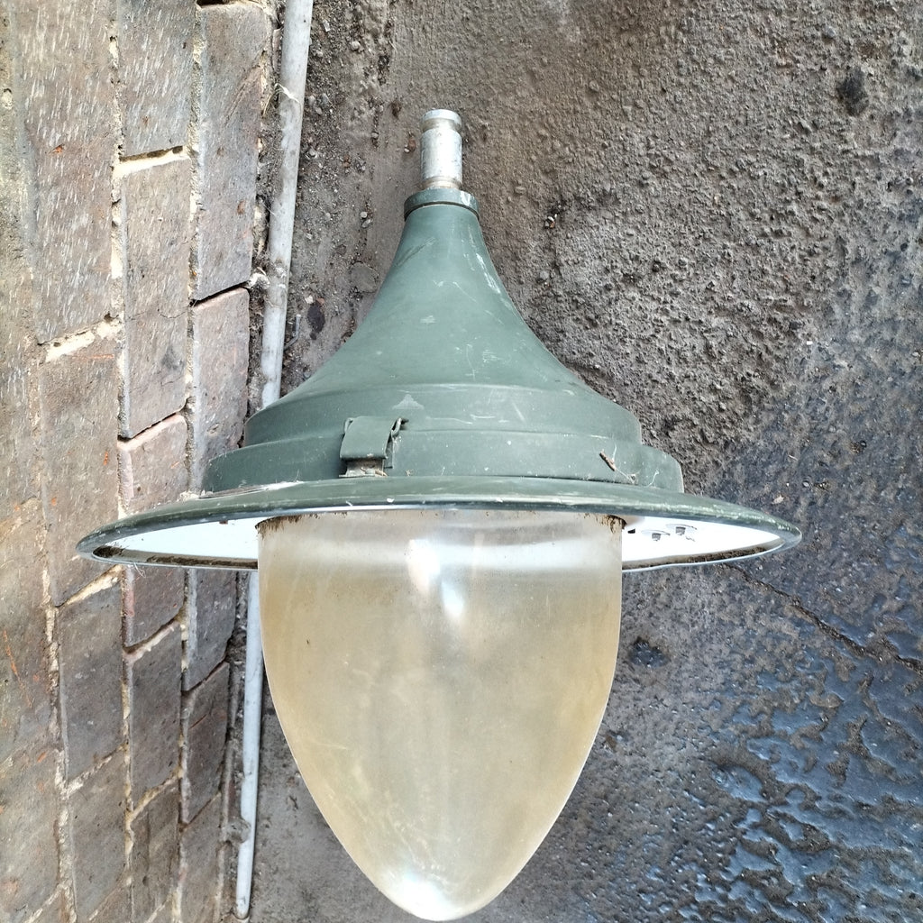Windsor Heritage Light with Pole.  WH3