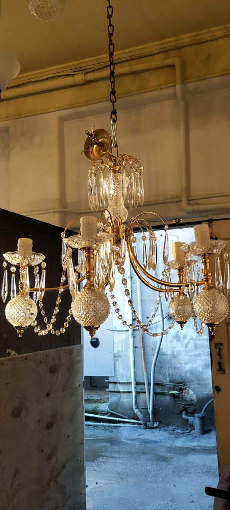 Nice Big Five Arm Crystal Chandelier   BAC