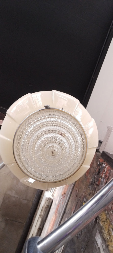 Extra Large Art Deco Cream Feature Lightshade Stunning.    ED77