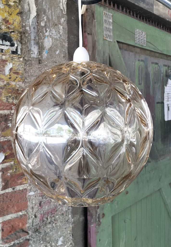 Extra Large   Light Amber Feature Light       XL3