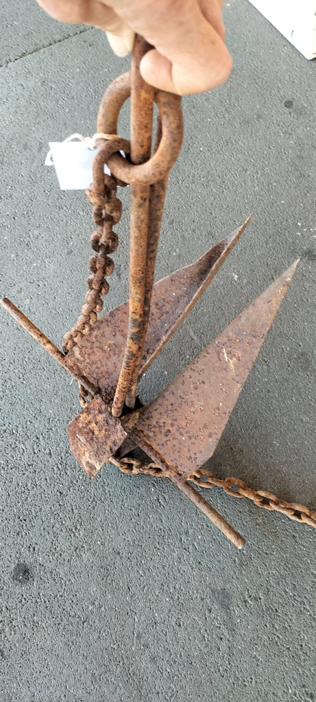 Old aged anchor ...