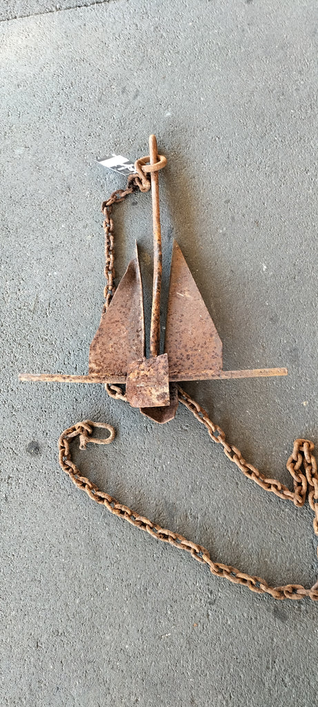 Old aged anchor ...