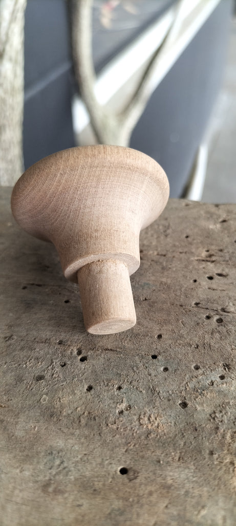 Wooden Draw Handles      W1