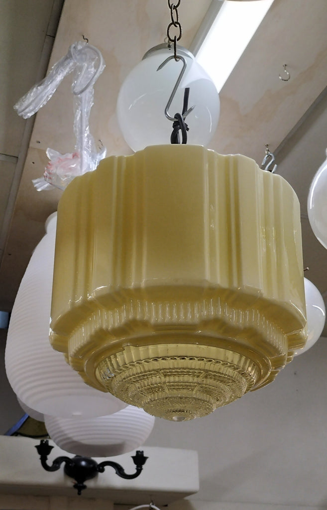 Extra Large Art Deco Feature Light      EL3