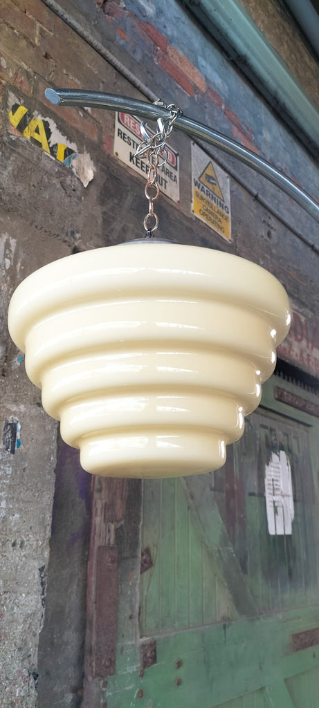 Cream Art Deco Beehive. BB33