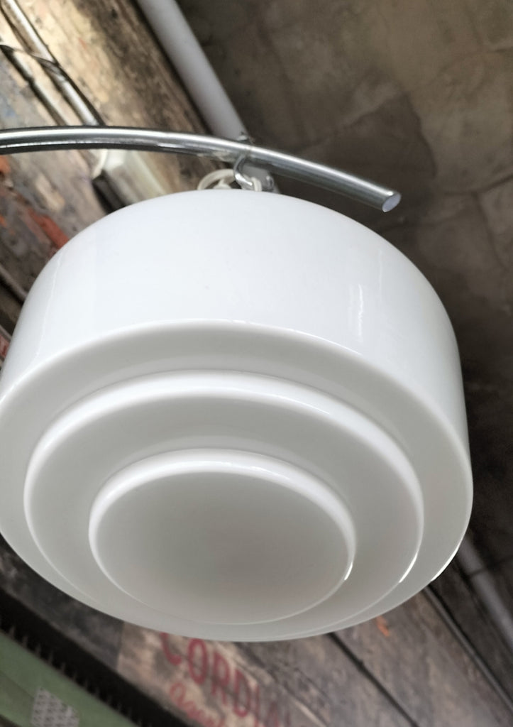 Art Deco White Large         DT12