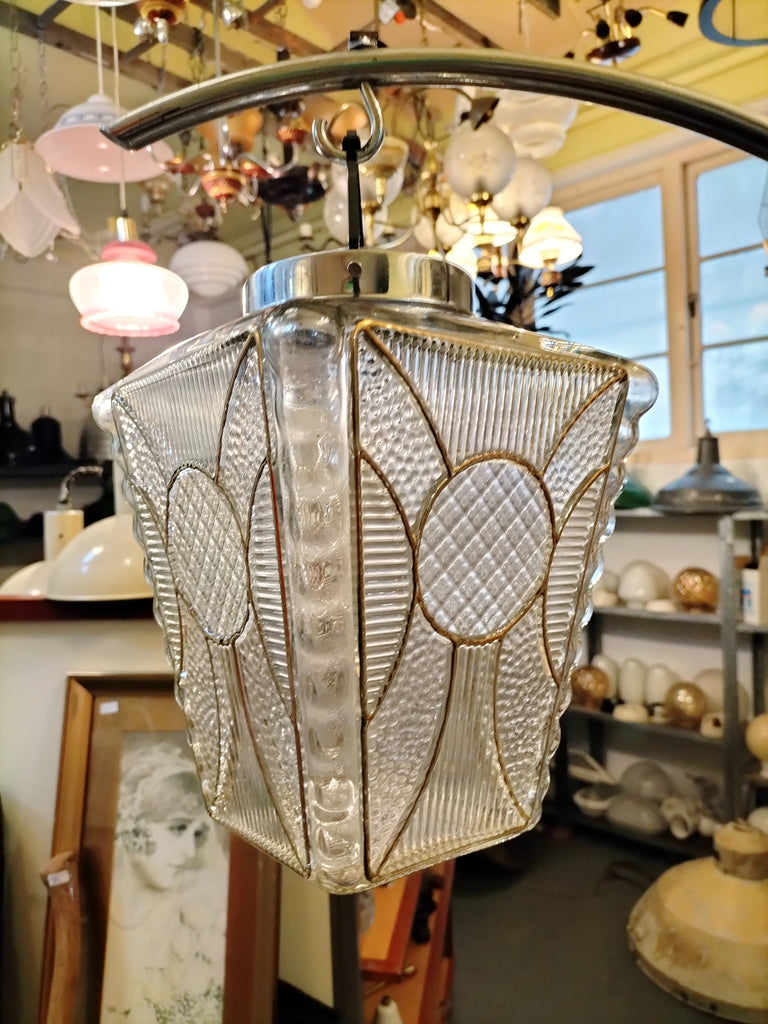 Thick Art Deco Glass Shade. VR16