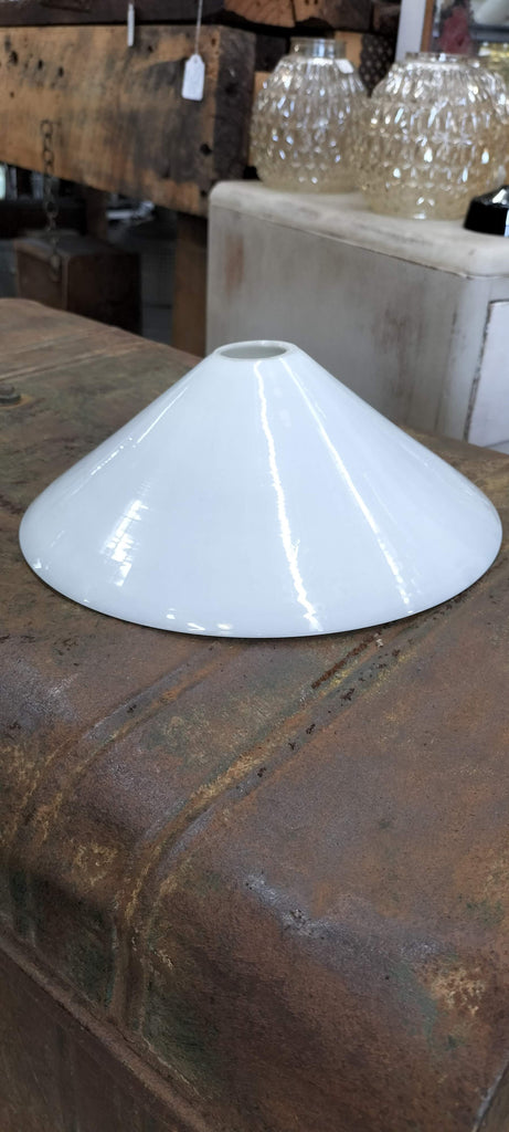 Larger sized China Mans Hat    DA3