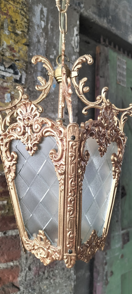 VILLA Lightshade Gold with Decorative Glass       VLG