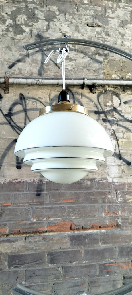 Cream Beehive with Gold Bands                     CBW