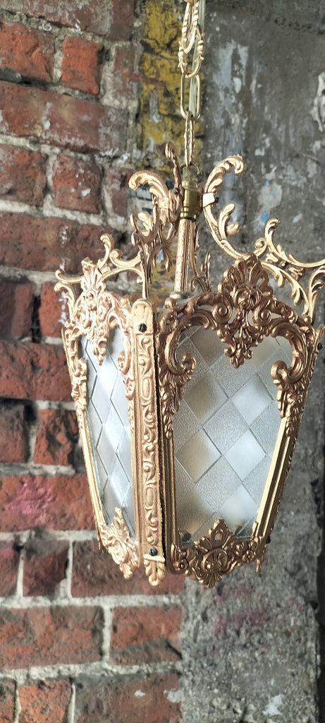 VILLA Lightshade Gold with Decorative Glass       VLG