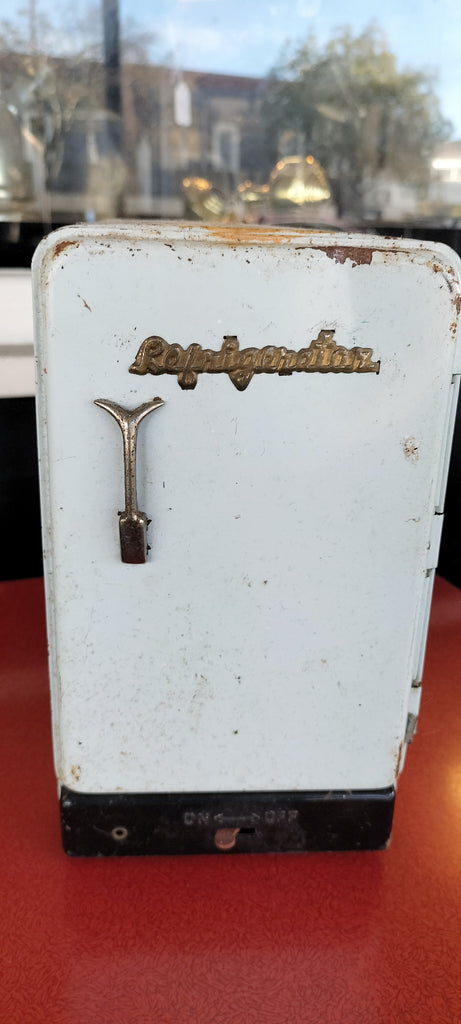 Ex Salesmans Mini Refrigerator Model     BM46
