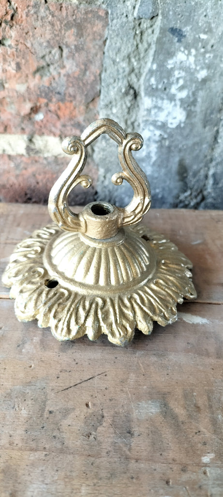 Ceiling Rose Antique    ZS6