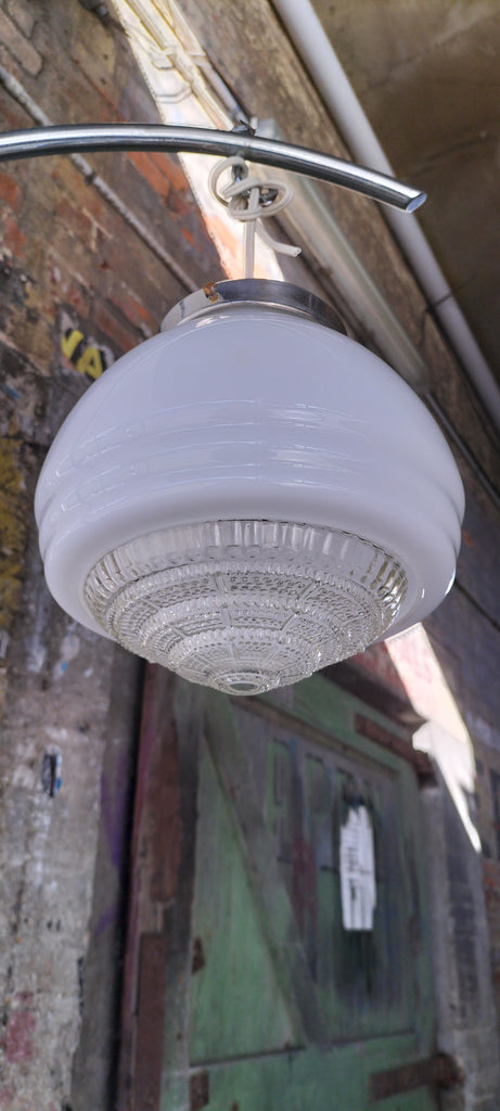 White Art Deco with Glass Diffuser         GG1