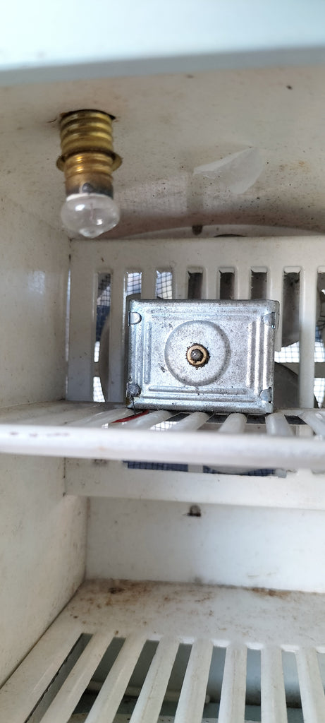Ex Salesmans Mini Refrigerator Model     BM46