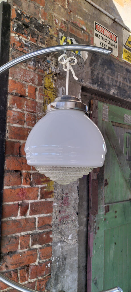 White Art Deco with Glass Diffuser         GG1