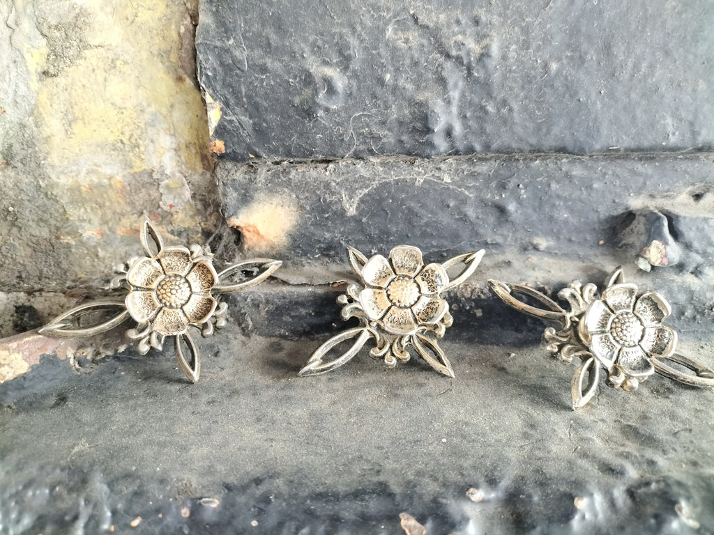 Vintage Draw Handle.   VH7