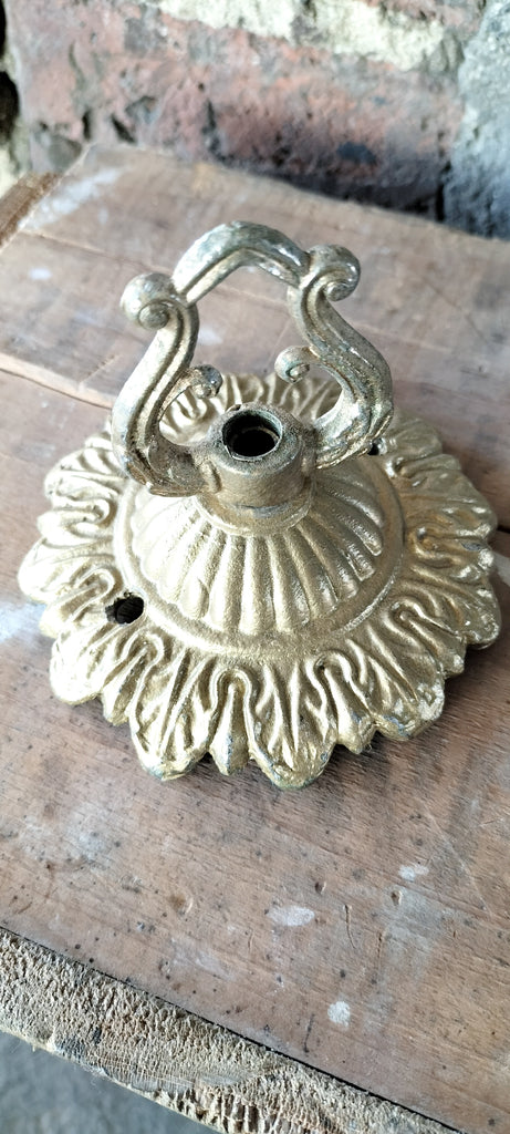 Ceiling Rose Antique    ZS6