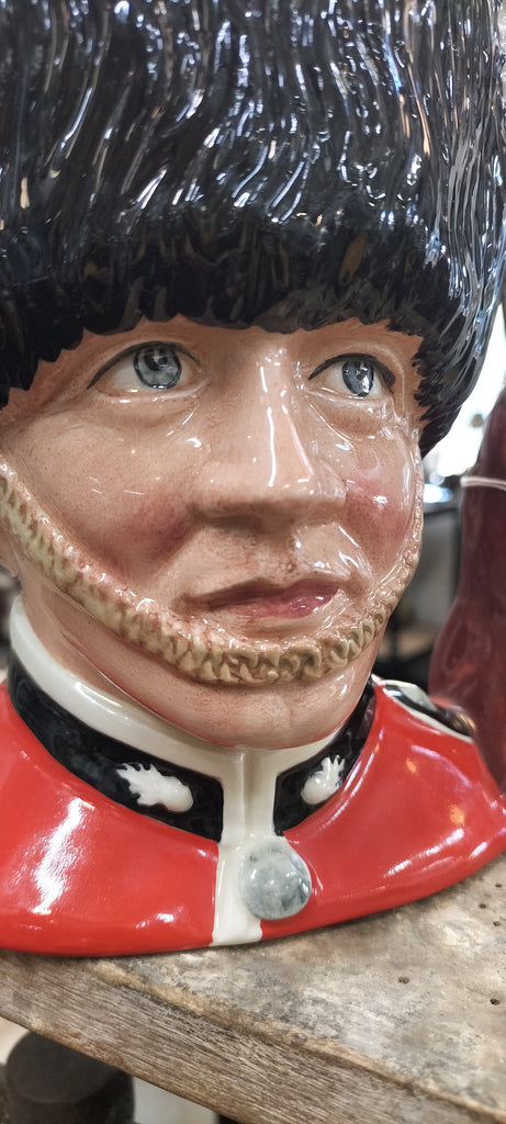 Royal Doulton The Guardsman 1986