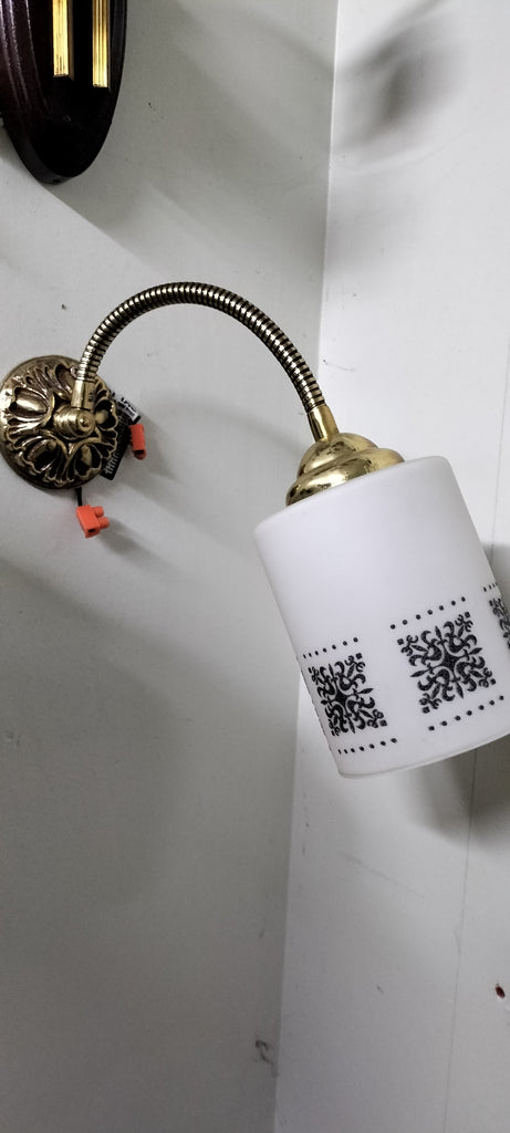 Retro Wall Sconce  with Shade   VR52