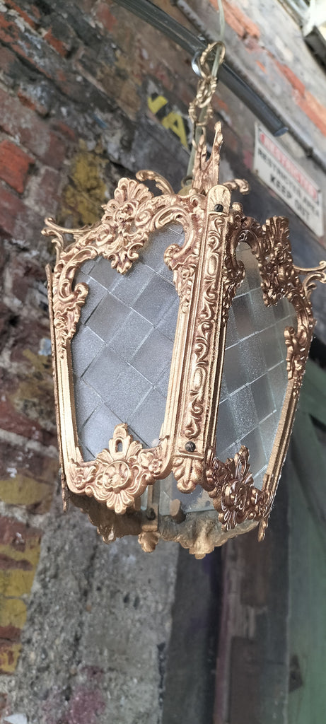 VILLA Lightshade Gold with Decorative Glass       VLG