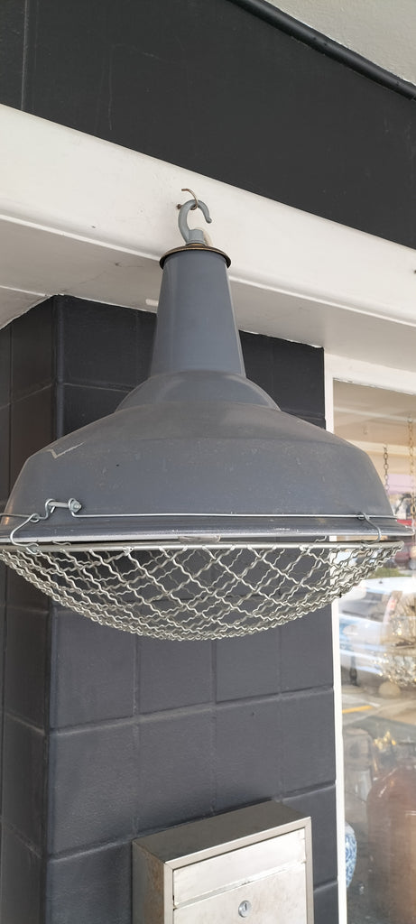 Vintage Benjamin British caged Lightshade.    VB87