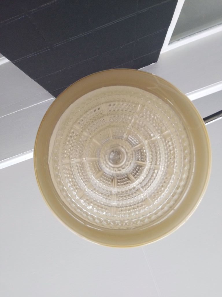 Smaller Beehive  Cream                           sbh11