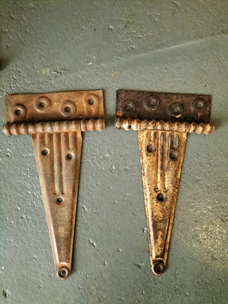 Pair of Smaller Door/Gate Hinge    WH9