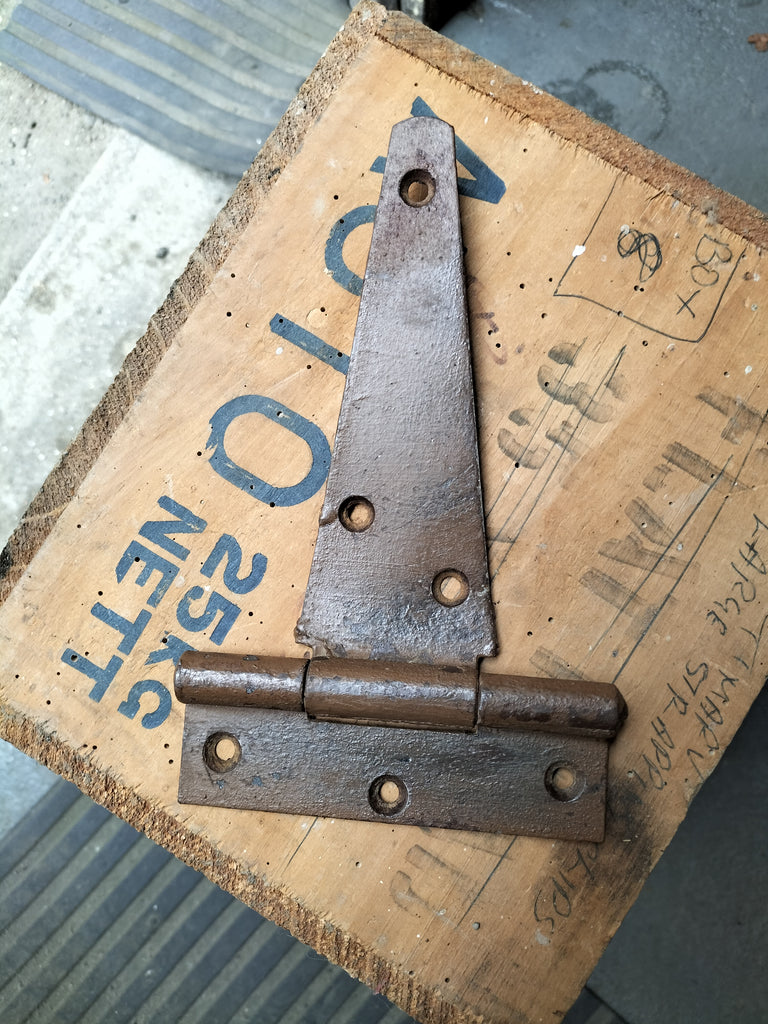 Smaller Door/Gate Hinge    WH11