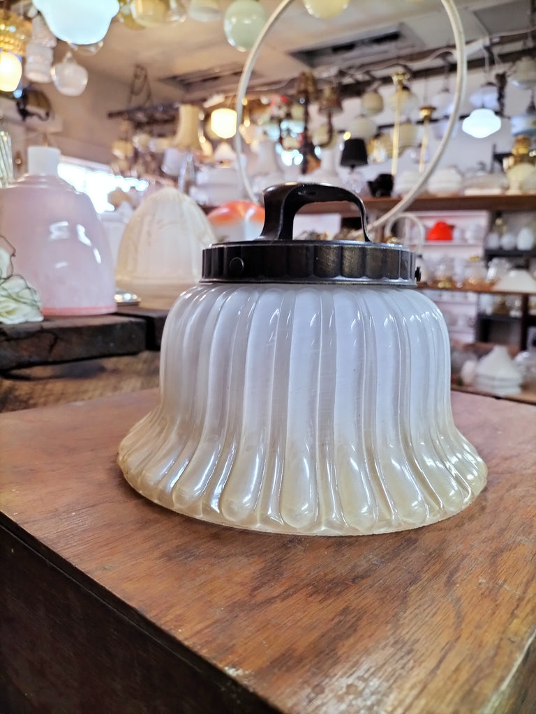 Villa Pendant Light                                         VS1