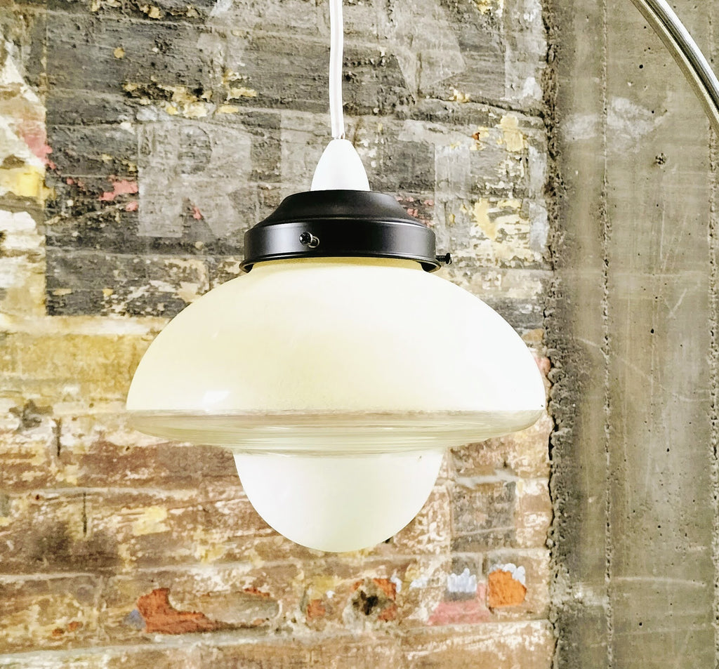 1950's UFO Shade       Light Lemon                                      UFO56                                                DH1