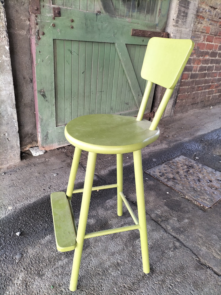 Kiwiana Highchair
