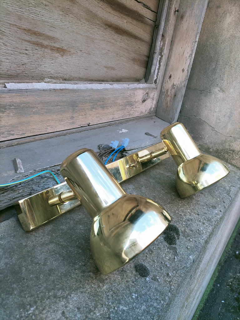 Gold/ Brass  Coloured Double Wall Light                      DWL11