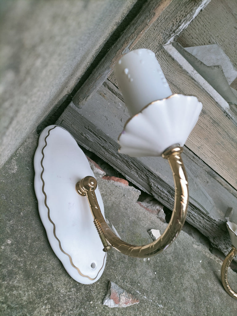 Ceramic and Brass Single Wall Light              CBD18