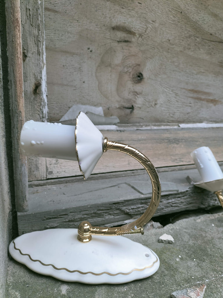 Ceramic and Brass Single Wall Light              CBD18