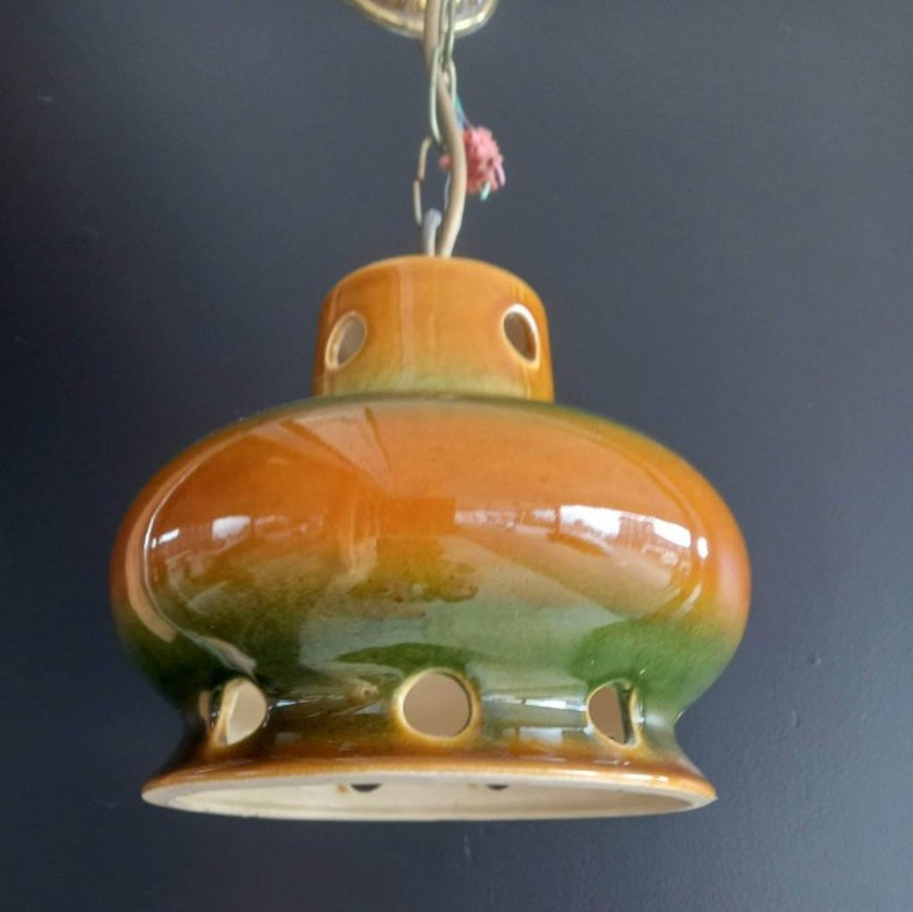 1970s Ceramic Pendant      RT9